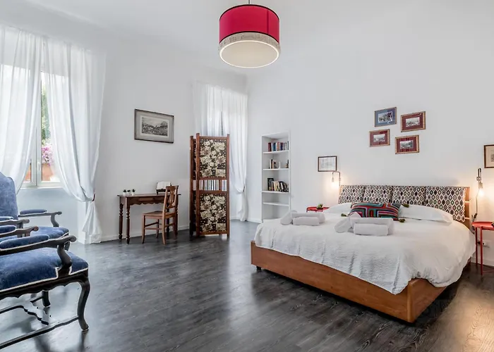 Sales In Trastevere